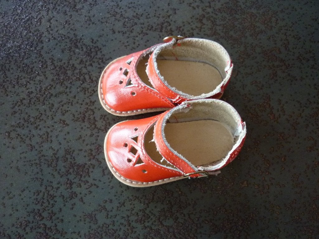 Oude/antieke schoentjes voor een Käthe Kruse pop., Antiek en Kunst, Antiek | Speelgoed, Verzenden