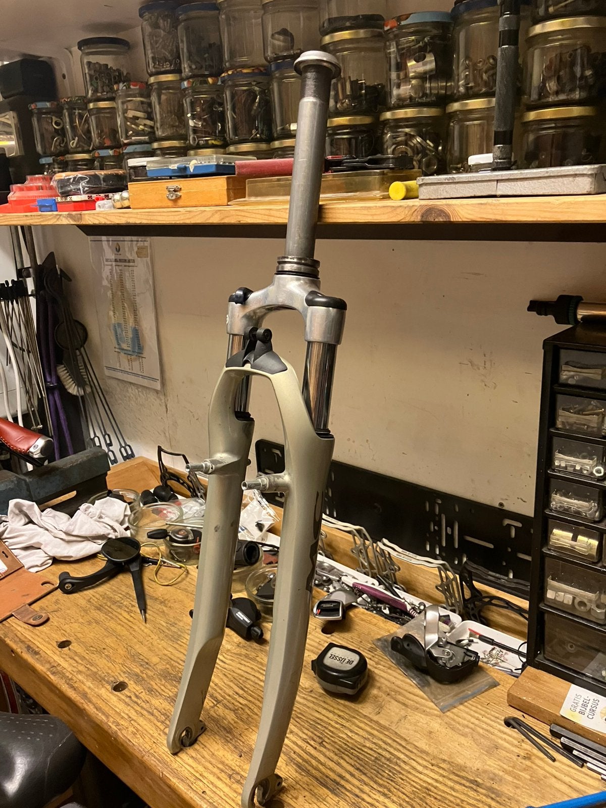 Te koop Suntour 28 inch verende voorvork 1 1/8, Fietsen en Brommers, Fietsonderdelen, Ophalen
