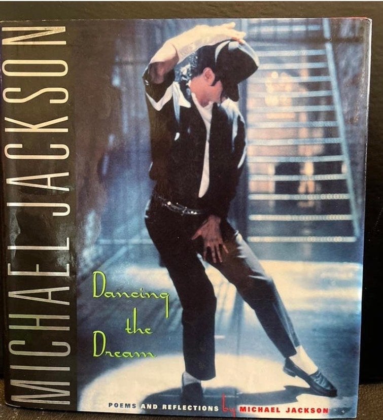 Gezocht: Michael Jackson - Dancing The Dream boek, Ophalen of Verzenden