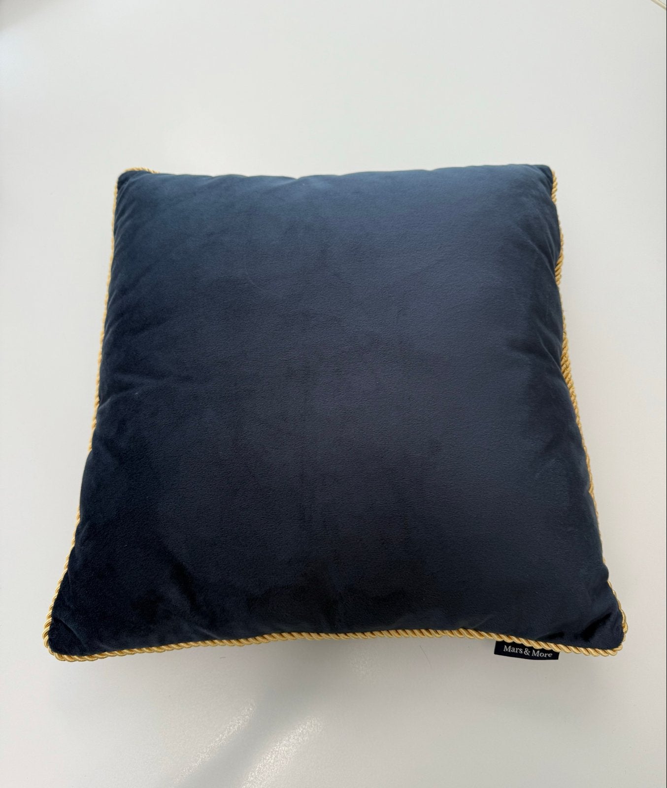 Mars & More fluwelen kussen donkerblauw met goud 4 stuks, Ophalen of Verzenden, Nieuw, Blauw, Vierkant