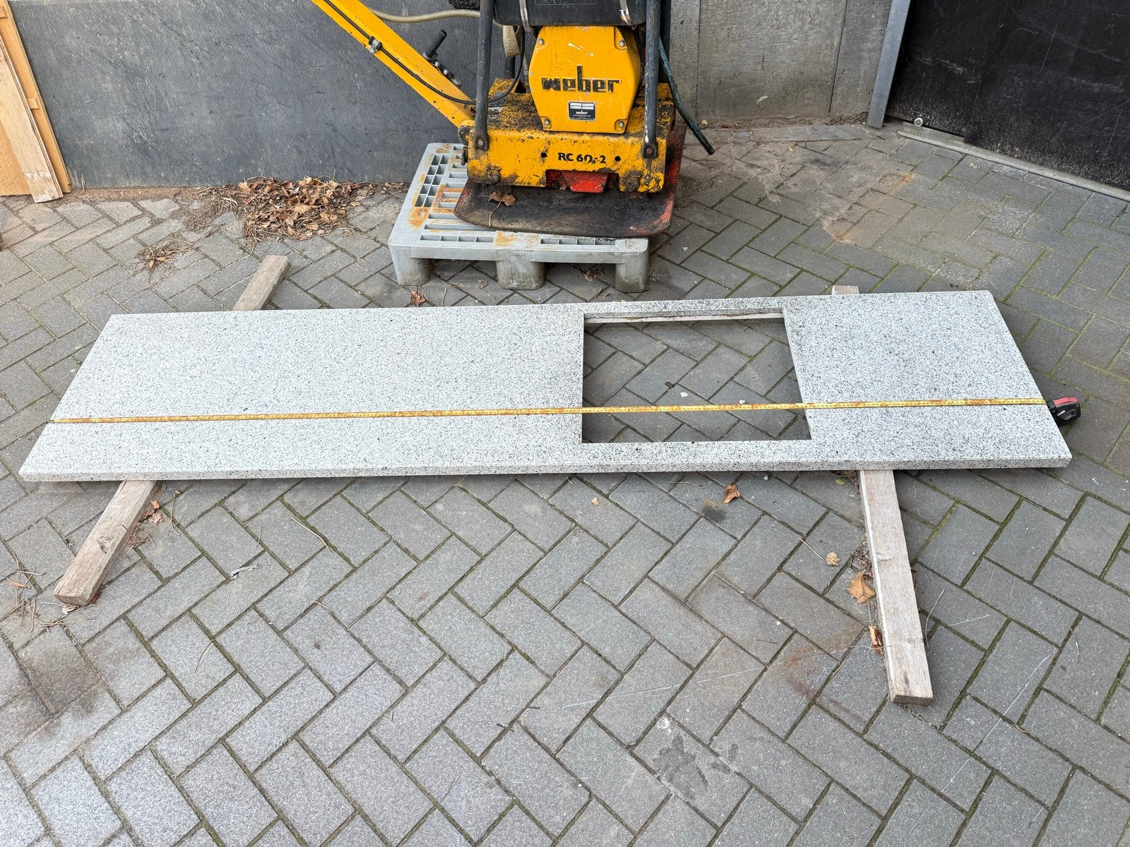 Granieten aanrechtblad voor binnen of buitenkeuken, Huis en Inrichting, Ophalen, Gebruikt, 200 cm of meer, Minder dan 100 cm