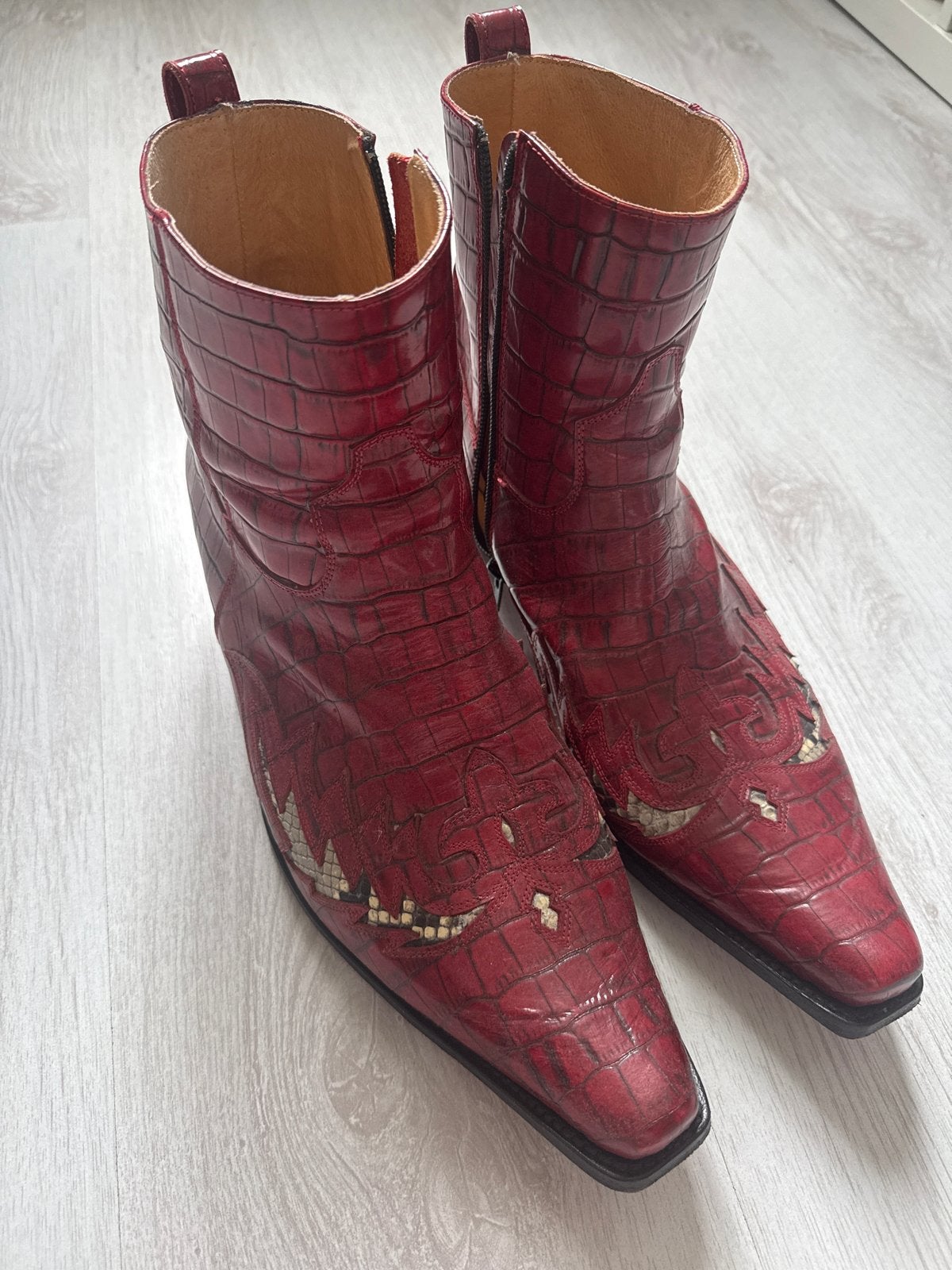 Sendra rode boots maat 45, Kleding | Heren, Schoenen, Zo goed als nieuw, Boots, Overige kleuren, Ophalen of Verzenden