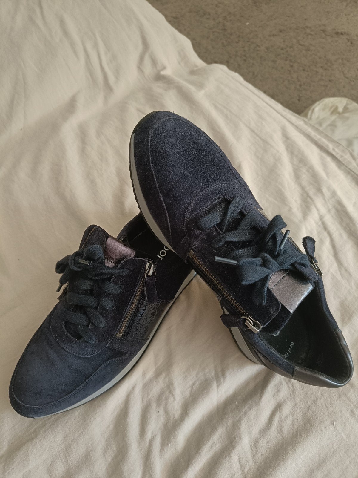 Gabor mt 41 denk ik 7.5 suède blauw 💙, Kleding | Dames, Schoenen, Blauw, Gabor, Nieuw, Ophalen of Verzenden