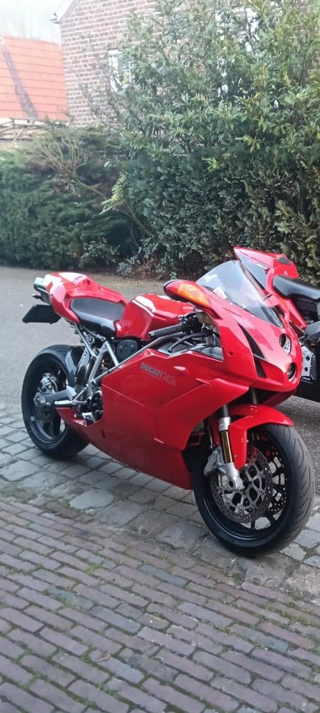Ducati 749S - Sportieve Italiaanse Schoonheid, 2 cilinders, Motorrijbewijs A, Gebruikt, Meer dan 35 kW