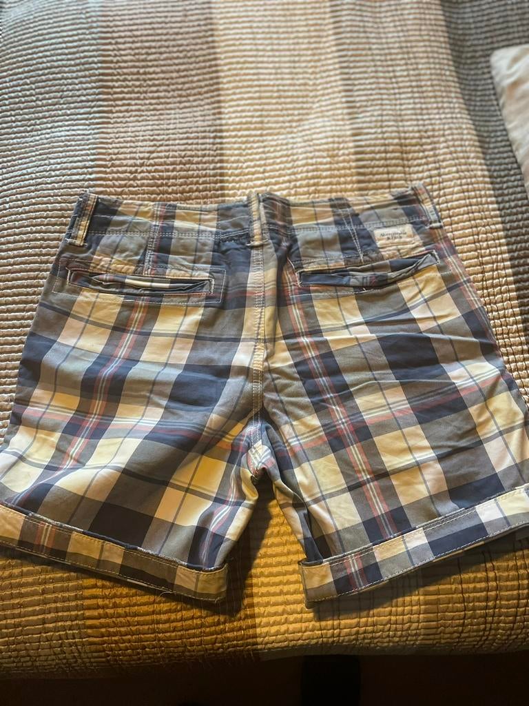 Korte broek A &F maat 31, Ophalen of Verzenden, Zo goed als nieuw