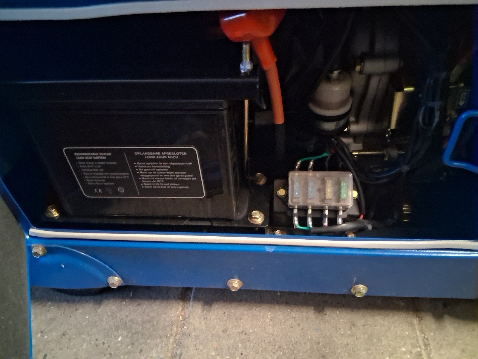 HBM 7900 Watt Stille Diesel Aggregaat - Zo goed als nieuw, Ophalen