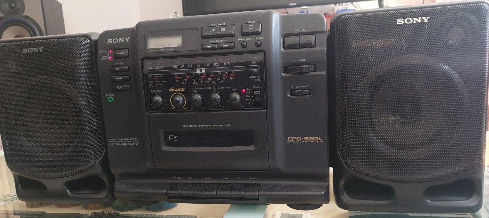 Vintage draagbare radio cd cassette speler, Ophalen of Verzenden, Gebruikt, Radio, Met cd-speler