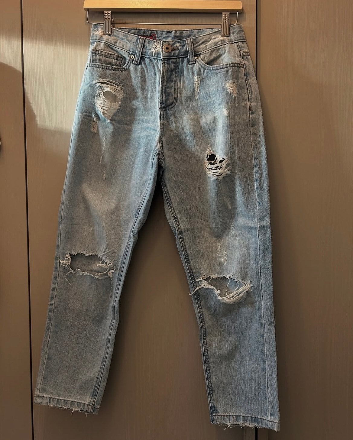 Ripped jeans New Yorker maat XS, Ophalen of Verzenden, Zo goed als nieuw, Blauw, W27 (confectie 34) of kleiner