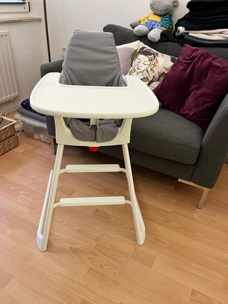 Ikea Langur kinderstoel met dienblad en kussen, Ophalen of Verzenden, Nieuw, Meegroeistoel, Gordel(s)