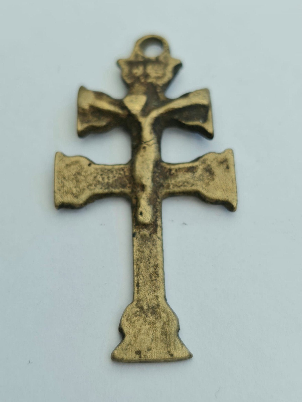 Bodemvondst 16e Eeuws Bronze Kruis met Corpus, Verzenden