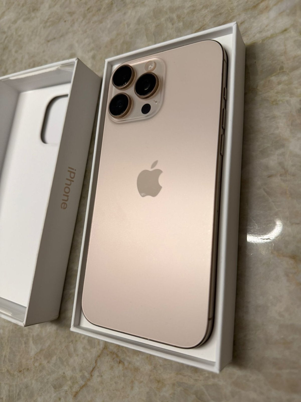 iPhone 16 Pro Max 256GB - Zo goed als nieuw, Telecommunicatie, Mobiele telefoons | Apple iPhone, 256 GB, IPhone 16 Pro Max, Ophalen of Verzenden