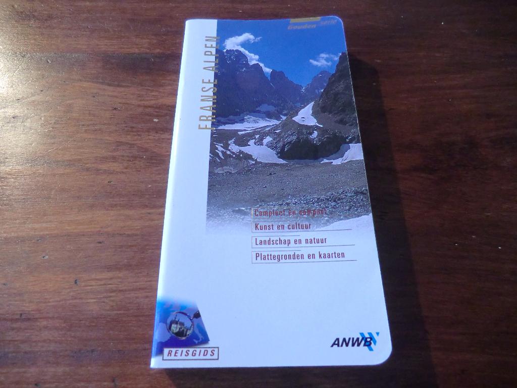 reisgids - Franse Alpen - anwb gouden serie (2000) / Lyon, Boeken, Reisgidsen, Gelezen, Europa, Ophalen of Verzenden, Reisgids of -boek