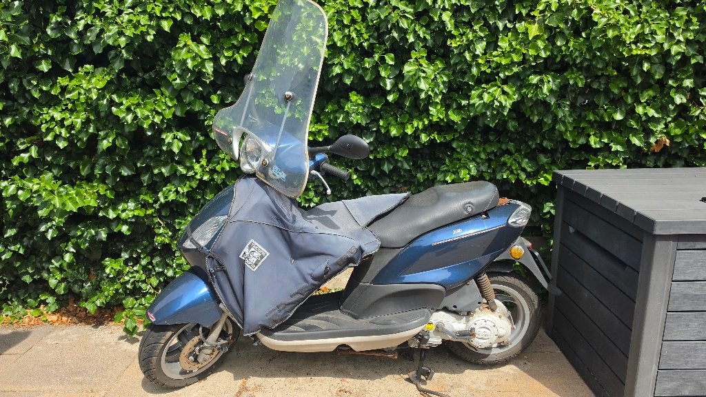 Piaggio Fly 4takt, Fietsen en Brommers, Scooters | Piaggio, Gebruikt, Fly, Benzine, Ophalen