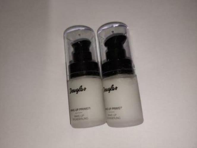 2 nieuwe Douglas primer (advr 81), Sieraden, Tassen en Uiterlijk, Uiterlijk | Cosmetica en Make-up, Nieuw, Make-up, Gehele gezicht