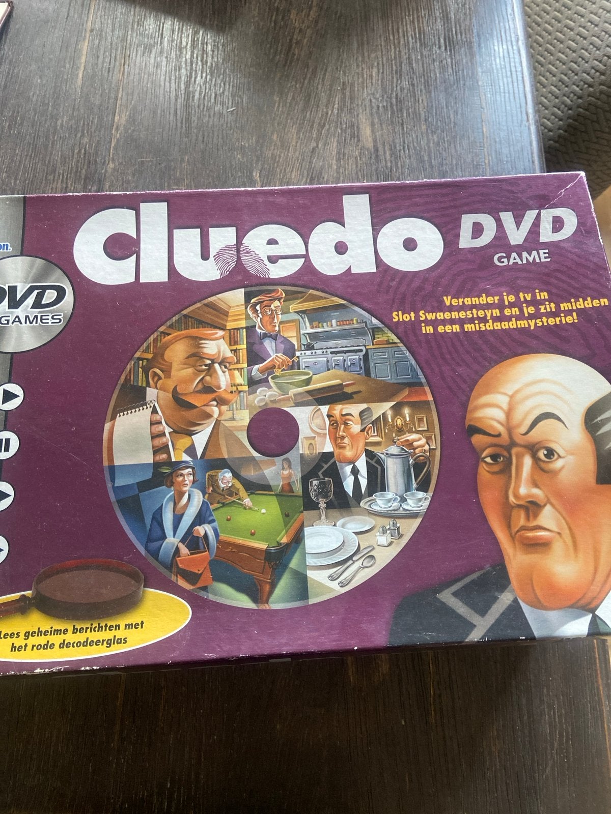 Cluedo DVD Game - Los een mysterie op!, Drie of vier spelers, Ophalen of Verzenden, Gebruikt
