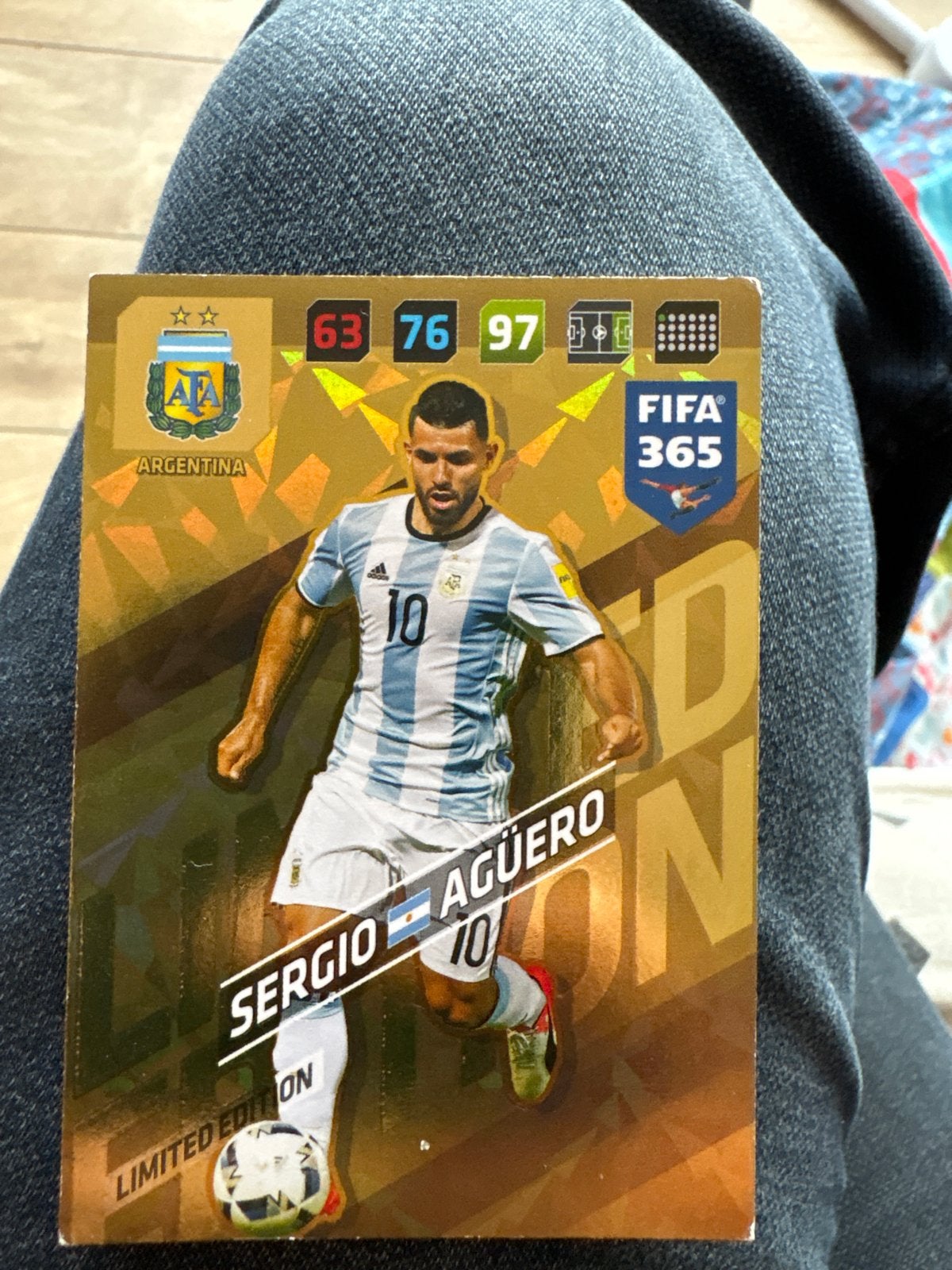 FIFA 365 Limited Edition Sergio Agüero Spelerskaart, Ophalen of Verzenden, Gebruikt, Buitenlandse clubs, Spelerskaart