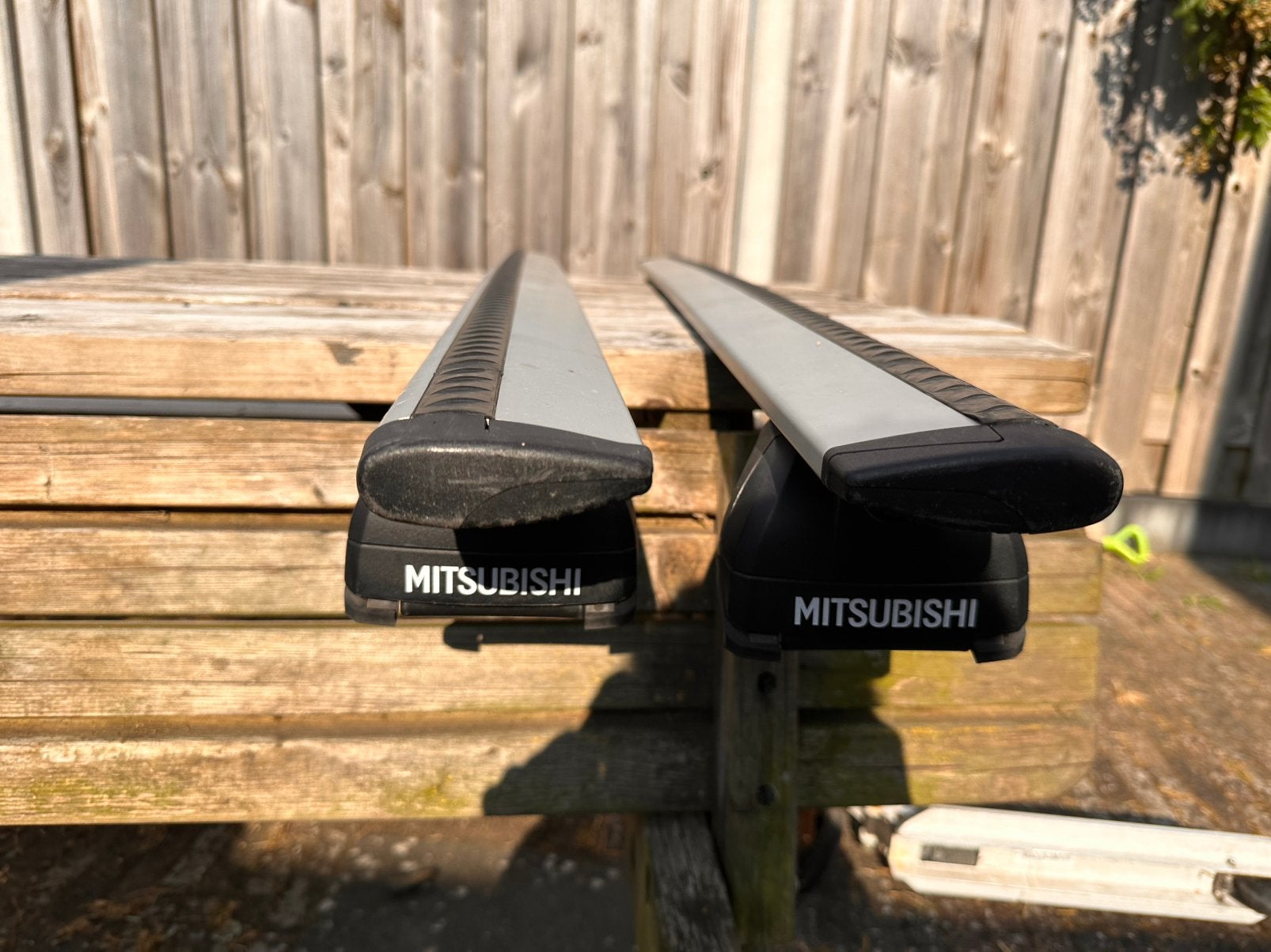Dakdragers Mitsubishi outlander, Ophalen, Zo goed als nieuw