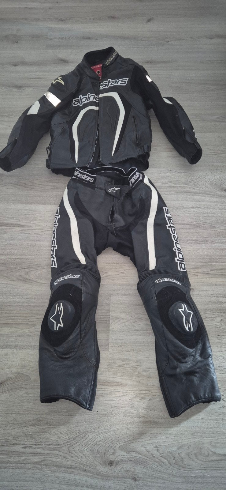 Alpinestars leren combipak  maat 48 (jas en broek), Motoren, Kleding | Motorkleding, Ophalen, Alpinestars, Tweedehands, Heren