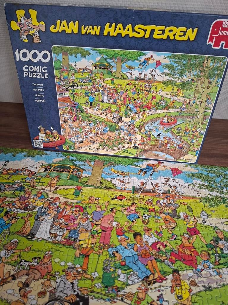 Jan van Haasteren - Het park 1000 stukjes, Ophalen of Verzenden, 500 t/m 1500 stukjes, Zo goed als nieuw, Legpuzzel
