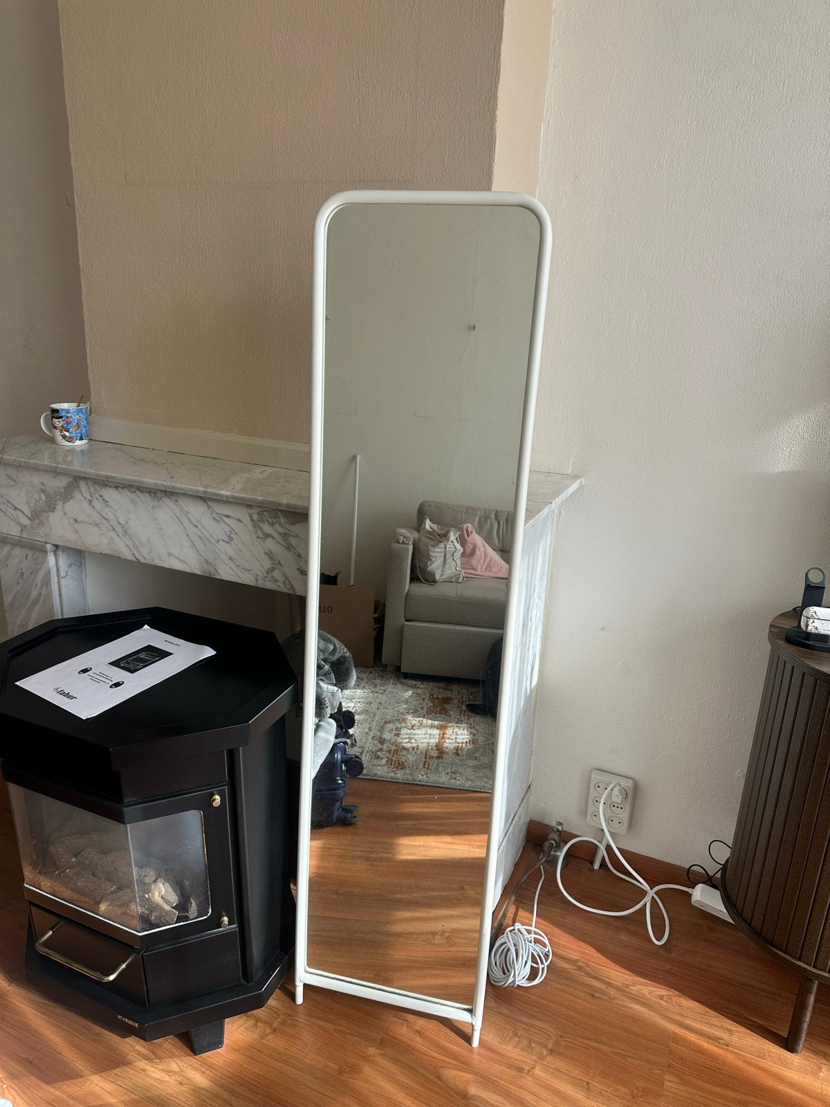 Witte passpiegel met haken - Modern en functioneel, Ophalen, Minder dan 50 cm, Zo goed als nieuw, 150 tot 200 cm
