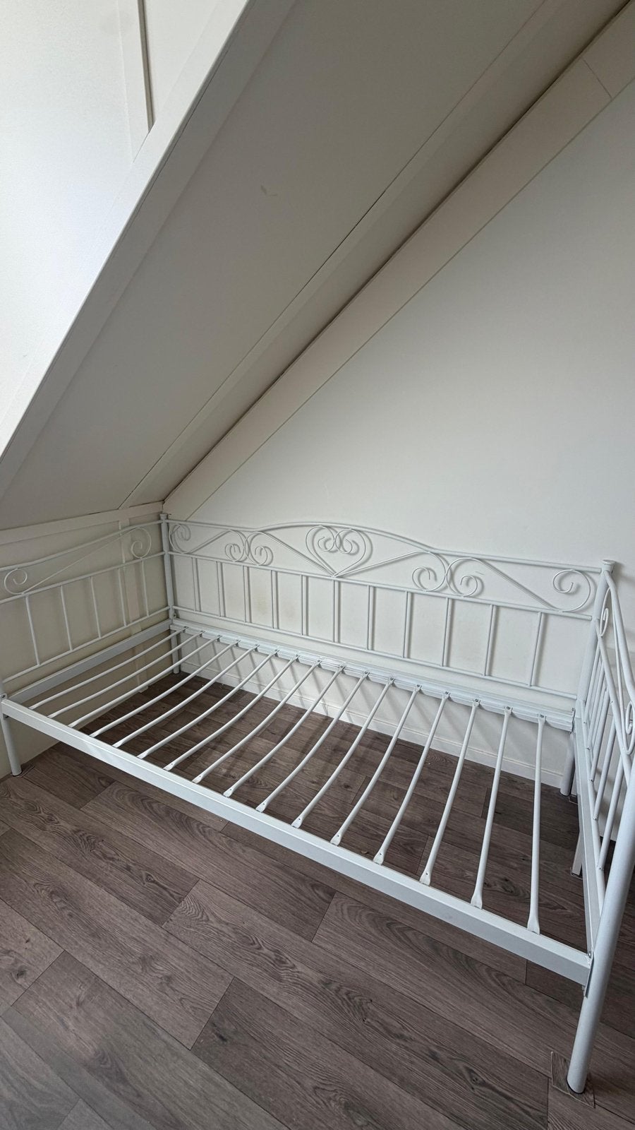 Wit metalen bedframe - Eenpersoons 2x, Huis en Inrichting, Slaapkamer | Bedden, Ophalen, Gebruikt, 90 cm, Eenpersoons