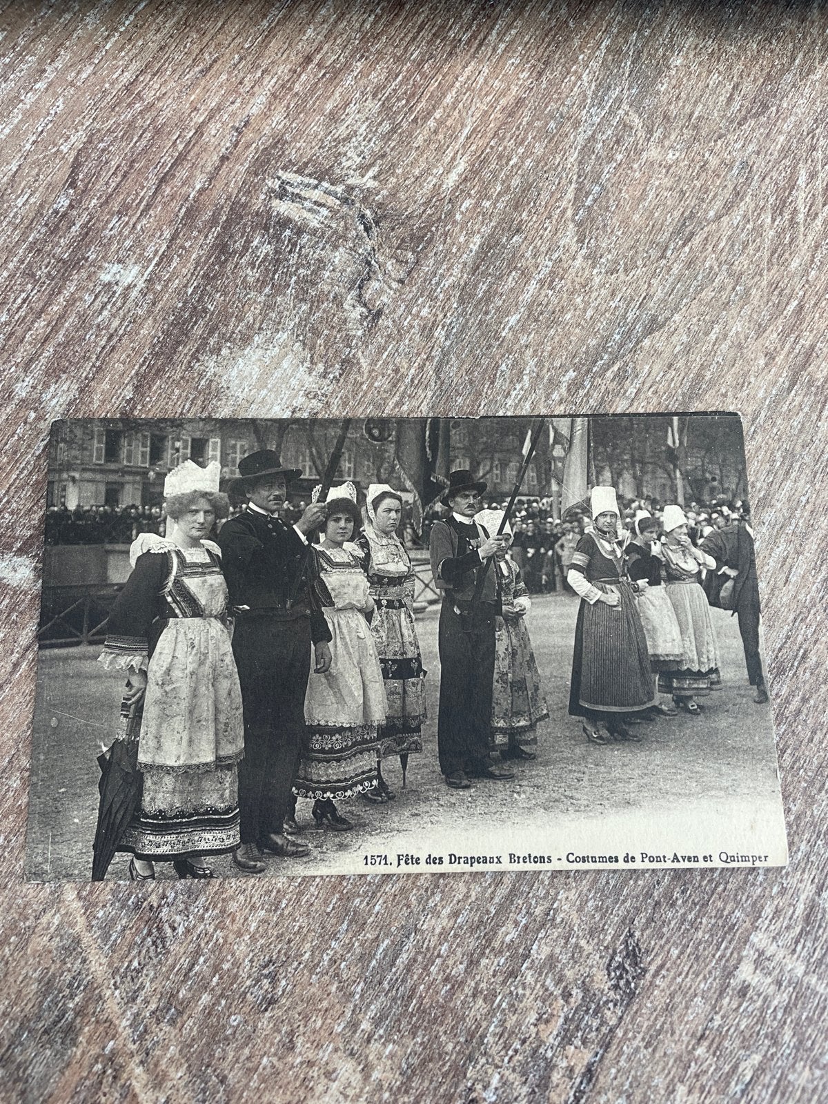 Oude ansichtkaart: Bretonse klederdracht, Pont-Aven & Quimpe, Ophalen of Verzenden, Voor 1920, Ongelopen, Klederdracht