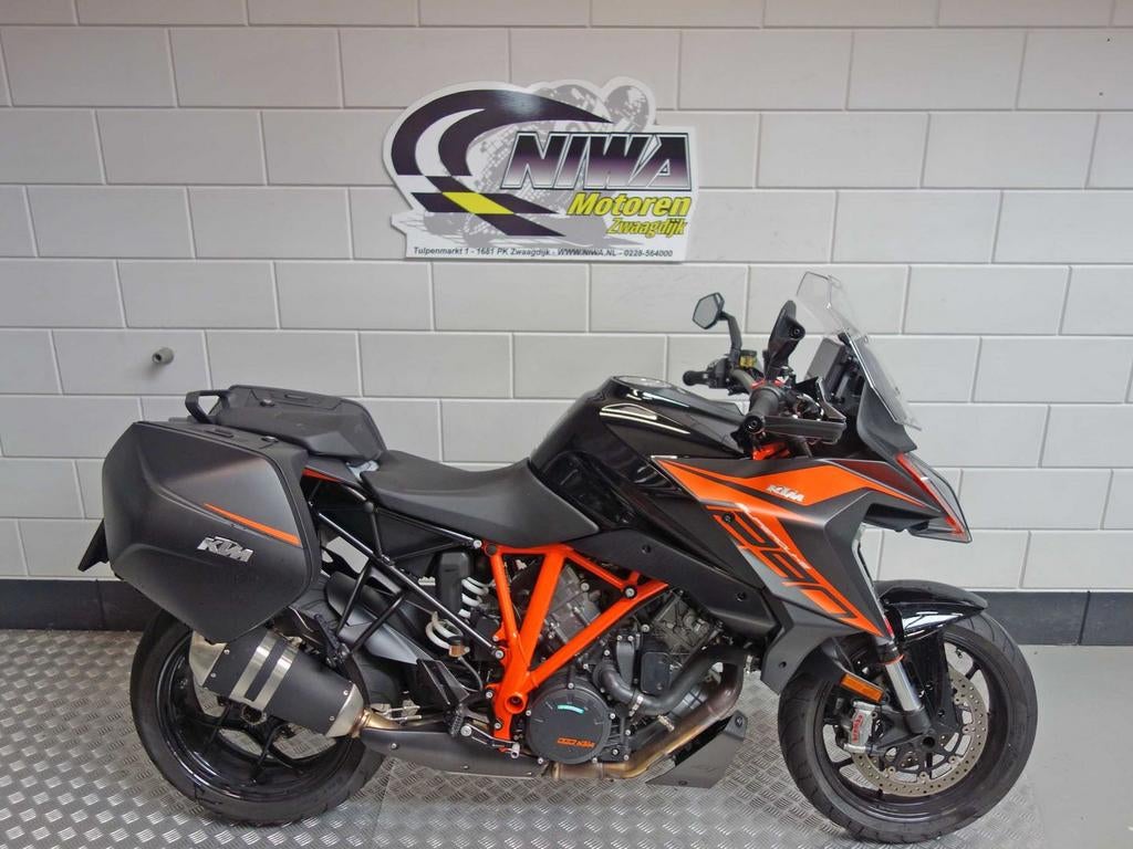 KTM 1290 SUPER DUKE GT, 2 cilinders, KTM, Motorrijbewijs A, Bedrijf