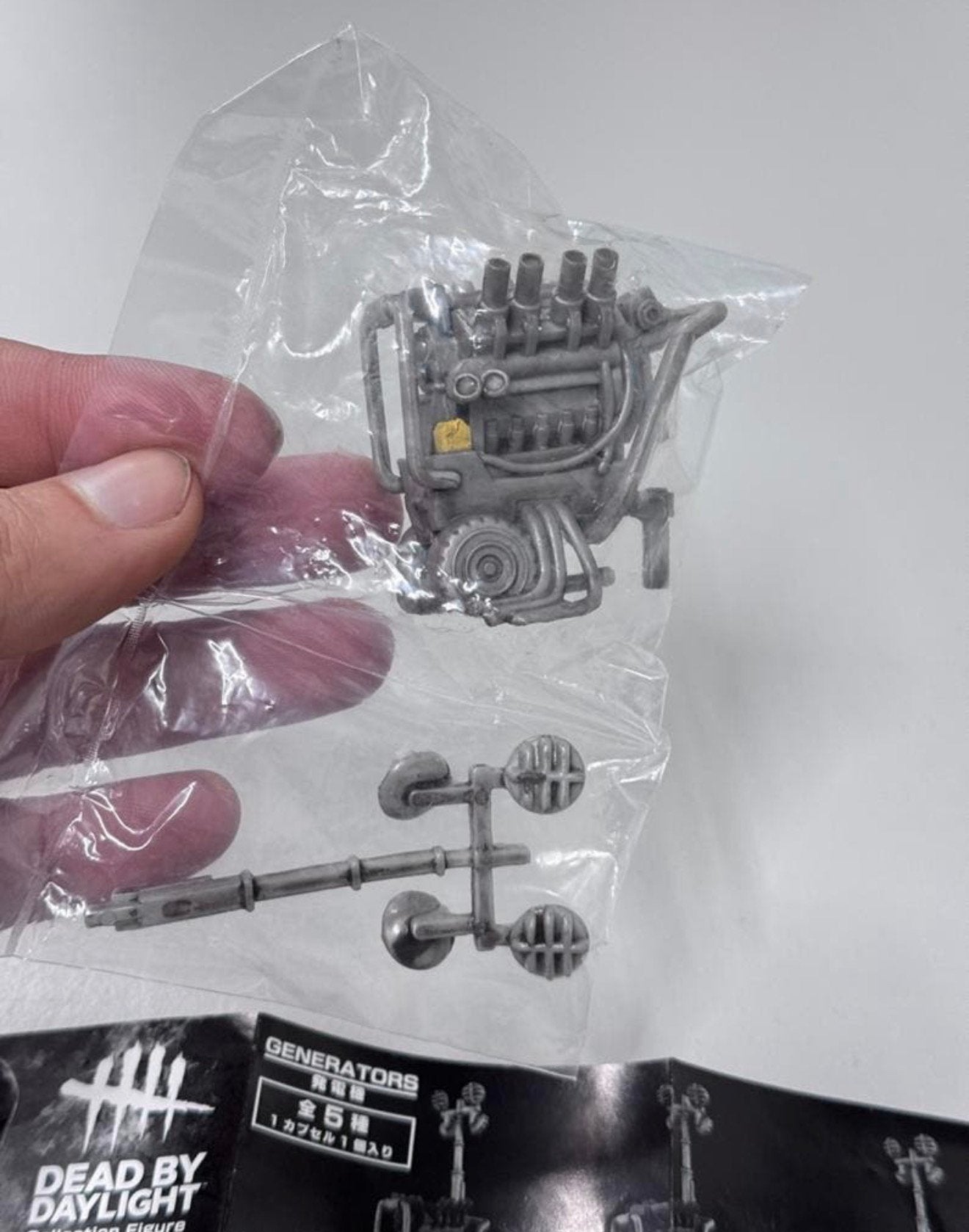 DEAD BY DAYLIGHT GENERATOR Gachapon - Capsule props model, Hobby en Vrije tijd, P, P, P, Nieuw