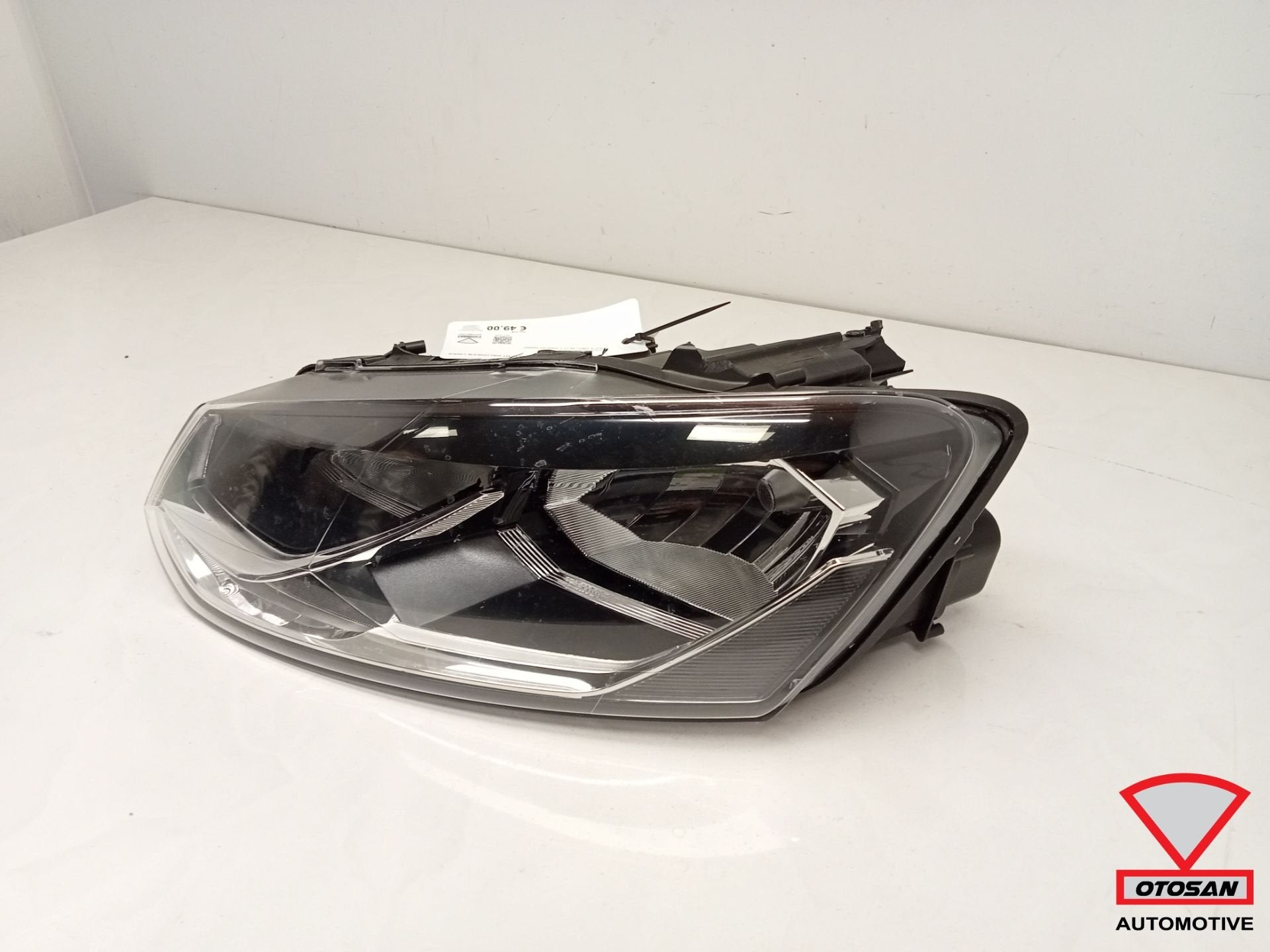 VW Polo 6C Koplamp 2014-2017 H7 Halogeen LINKS, Auto-onderdelen, Verlichting, Gebruikt, Volkswagen, Volkswagen AG, Berliner Ring 2
38440  Wolfsburg, DE