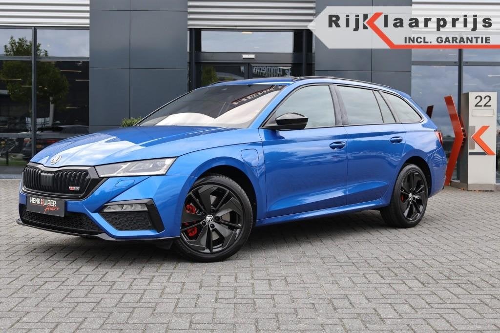 Skoda OCTAVIA Combi 1.4 TSI RS iV 245pk/ Sportstoelen elektr, Automaat, Gebruikt, Met garantie (alle), Blauw