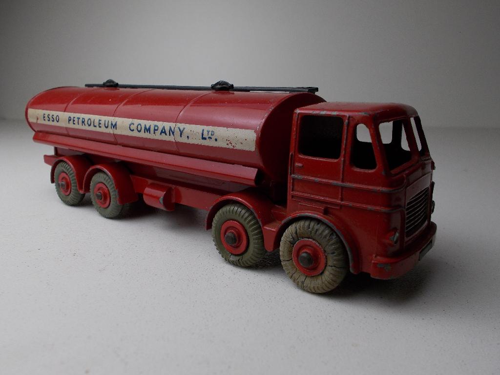 1959 Dinky SuperToys 943 LEYLAND OCTOPUS "ESSO" TANKER Izgst, Hobby en Vrije tijd, Modelauto's | 1:43, Ophalen of Verzenden, Zo goed als nieuw