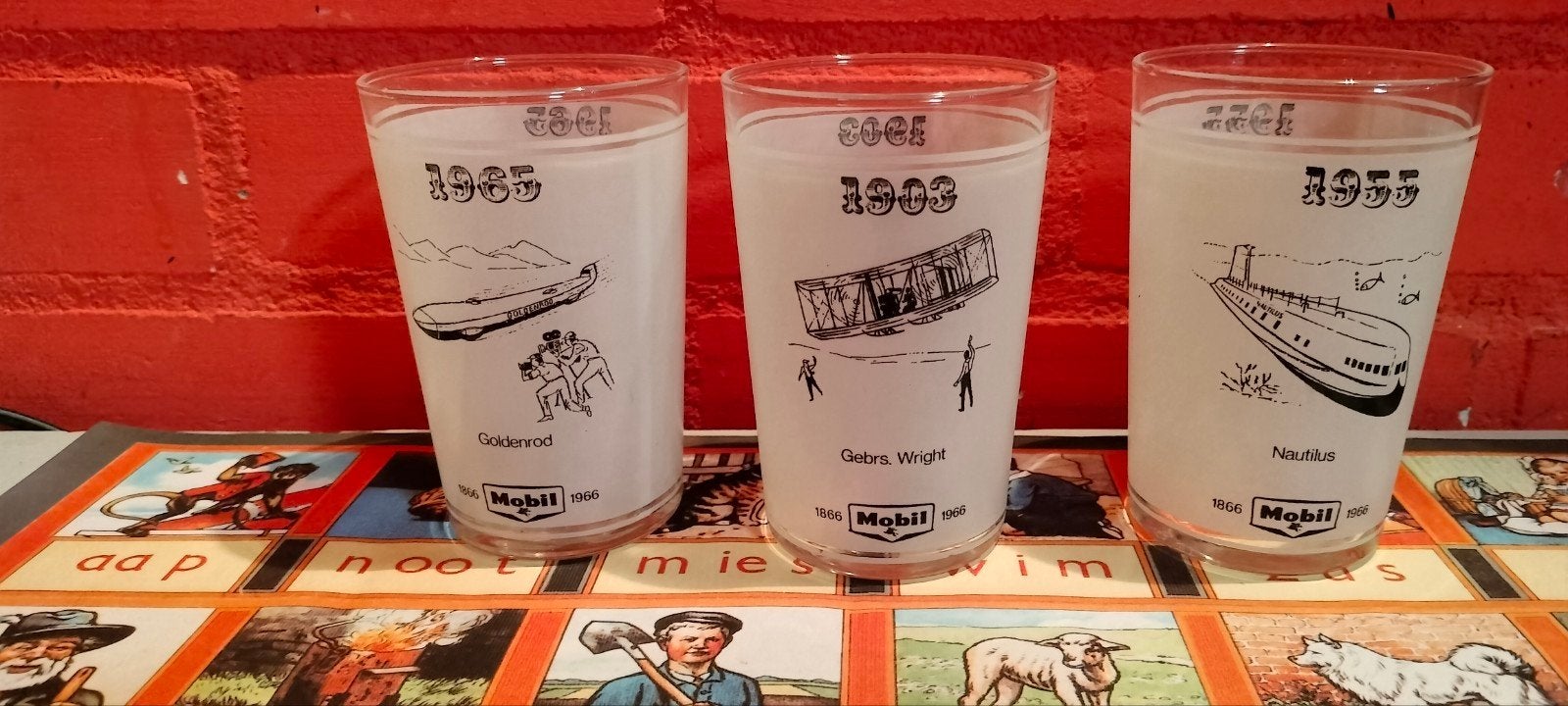 mobil fris glazen 1966, Ophalen of Verzenden, Gebruikt, Frisdrankglas
