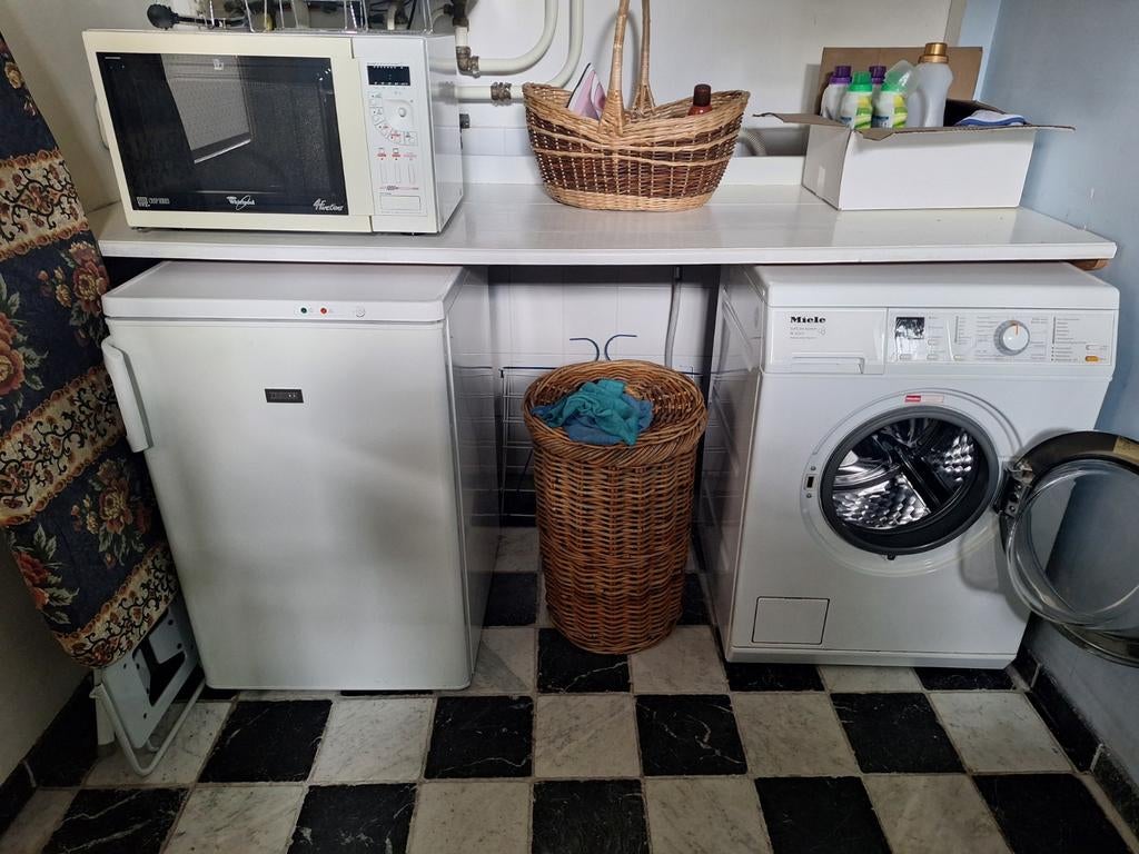 Miele Zanussi en Whirpool, Gebruikt, Ophalen of Verzenden, 85 tot 90 cm, 1200 tot 1600 toeren