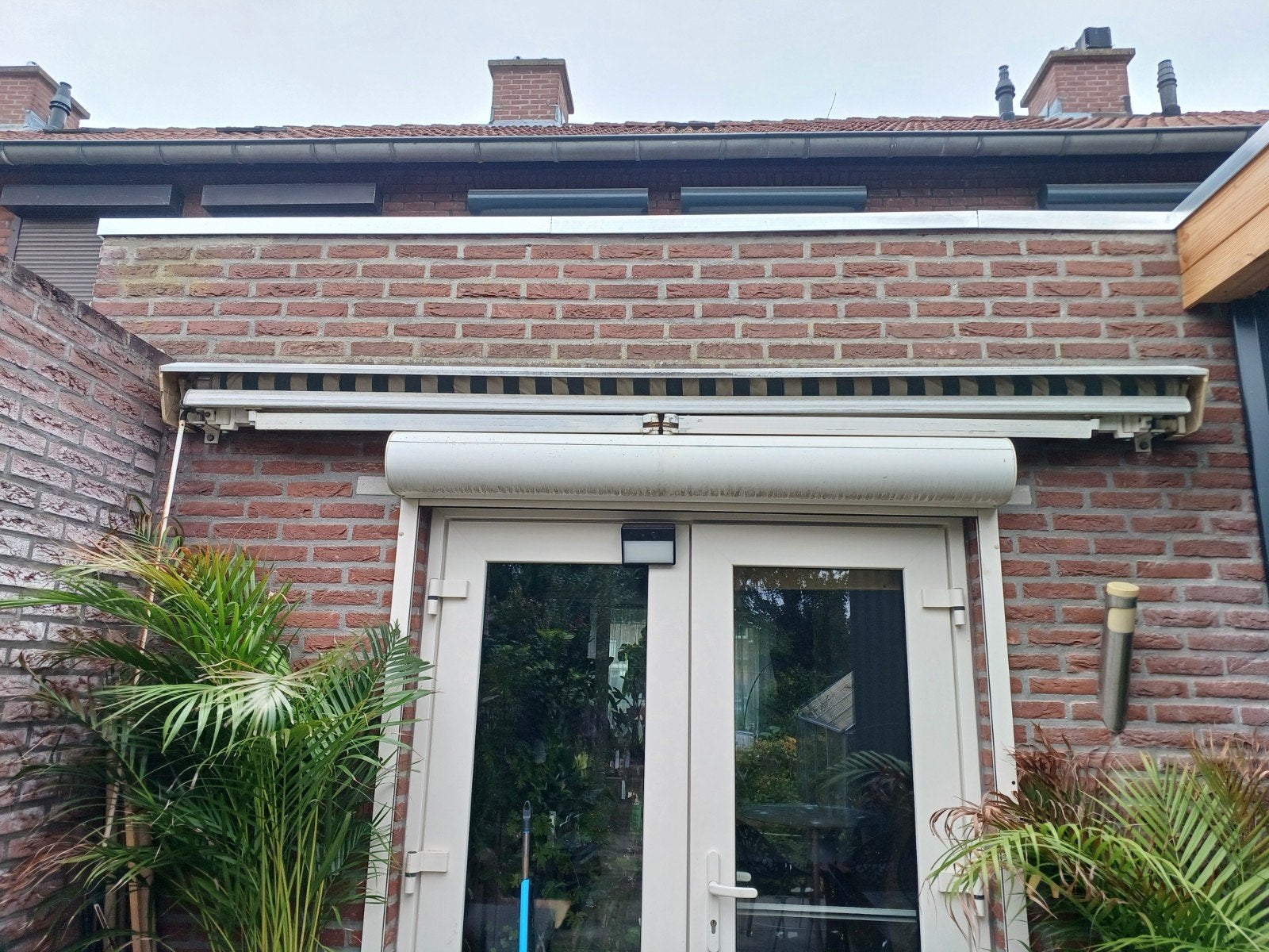 zonneschermen 3m lang en 2,5m deep, Ophalen, Gebruikt, Knikarmscherm
