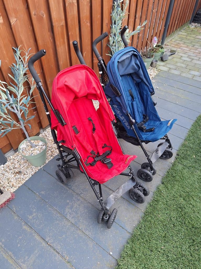 Koelstra buggy's, rood en blauw, Ophalen