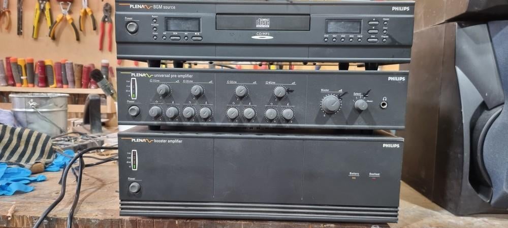 PA-versterker set Philips Plena, Ophalen, Zo goed als nieuw, 120 watt of meer, Overige merken