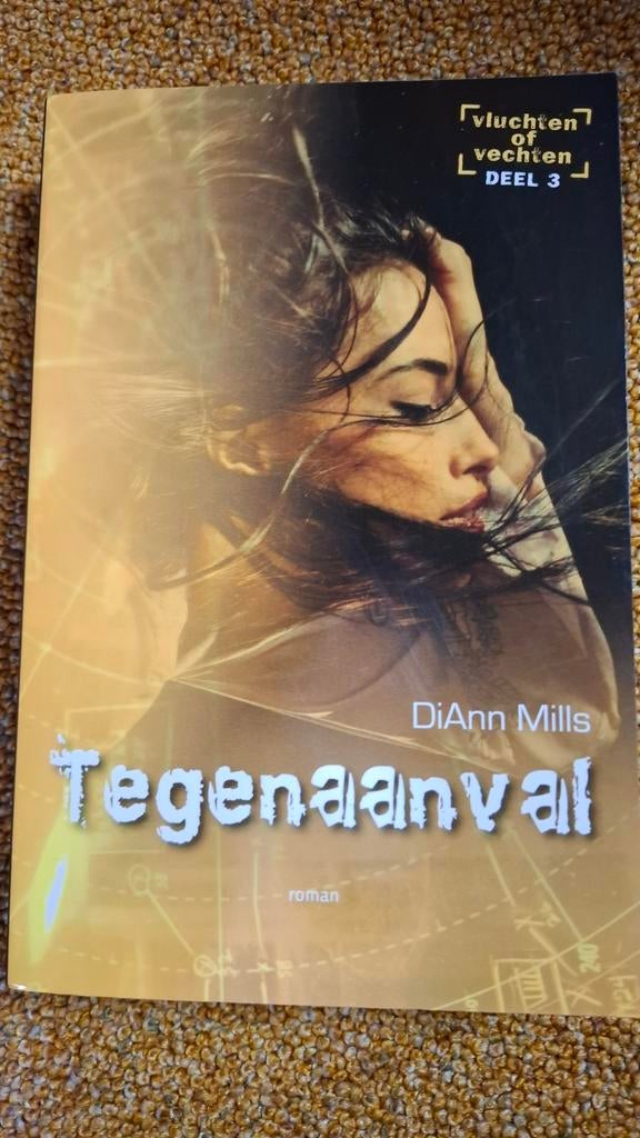 DiAnn Mills - Tegenaanval, Ophalen of Verzenden, Zo goed als nieuw, DiAnn Mills