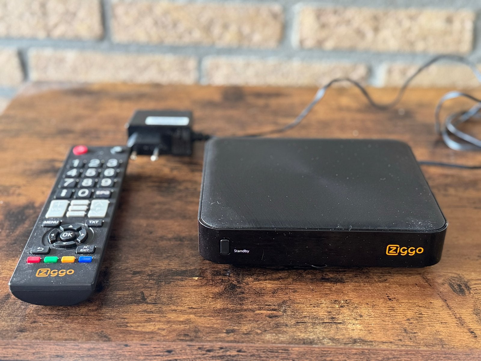 Ziggo Humax IRHD 5500C/NL Mediabox set + afstandsbediening, Ophalen of Verzenden, Zo goed als nieuw, Decoder
