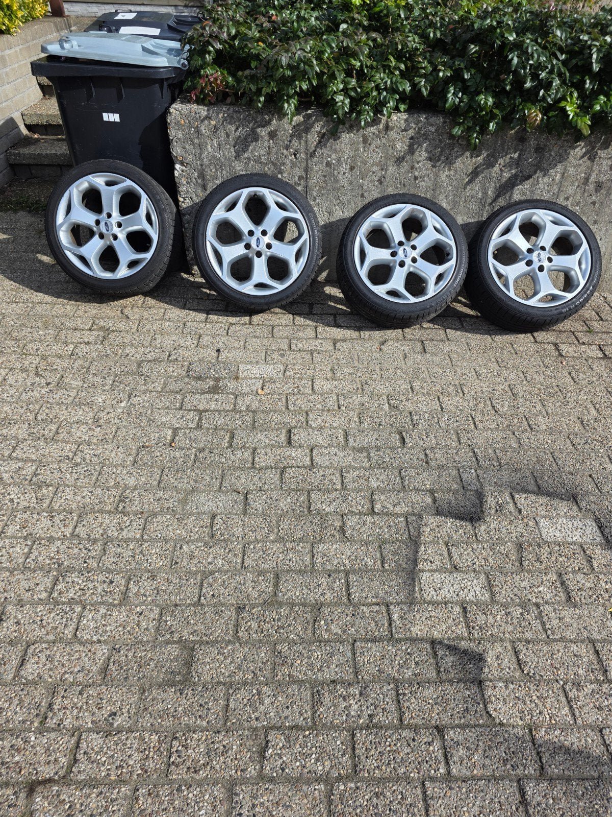 18 inch originele Ford Focus ST velgen met winterbanden, Ophalen, 18 inch, Gebruikt, Banden en Velgen