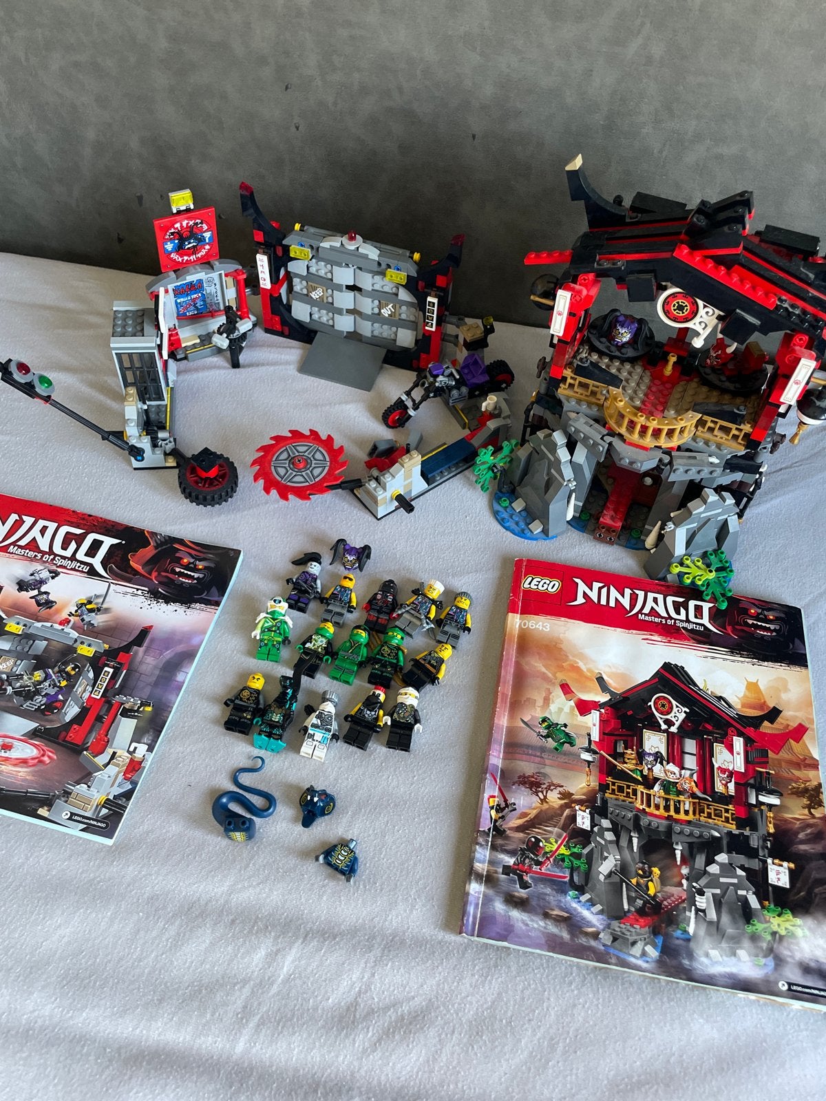 Lego Ninjago sets 70640 en 70643 met extra's, Gebruikt, Inclusief extra onderdelen, Lego, Ophalen of Verzenden