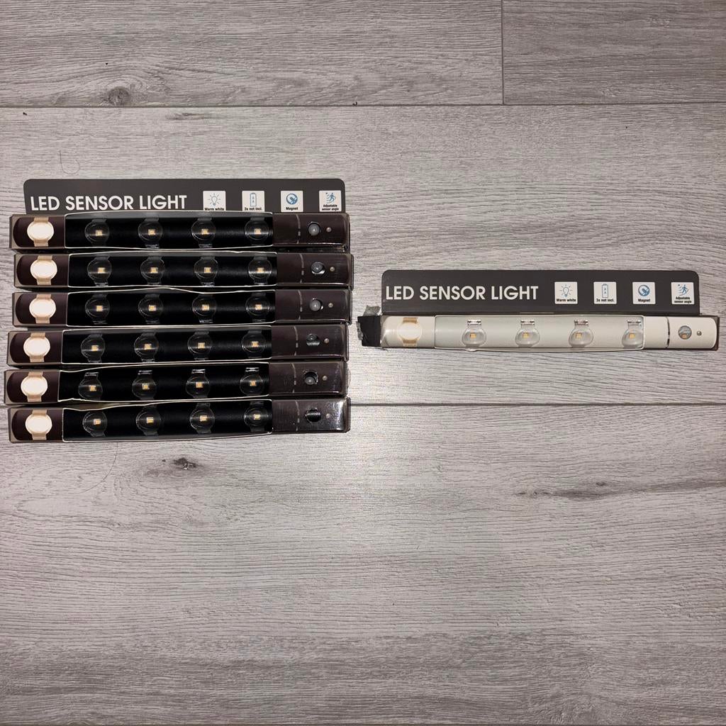 LED Sensor Lamp – Nieuw – €3 p/st of €20 voor alle 7, Led-lamp, Minder dan 30 watt, Nieuw, E27 (groot)