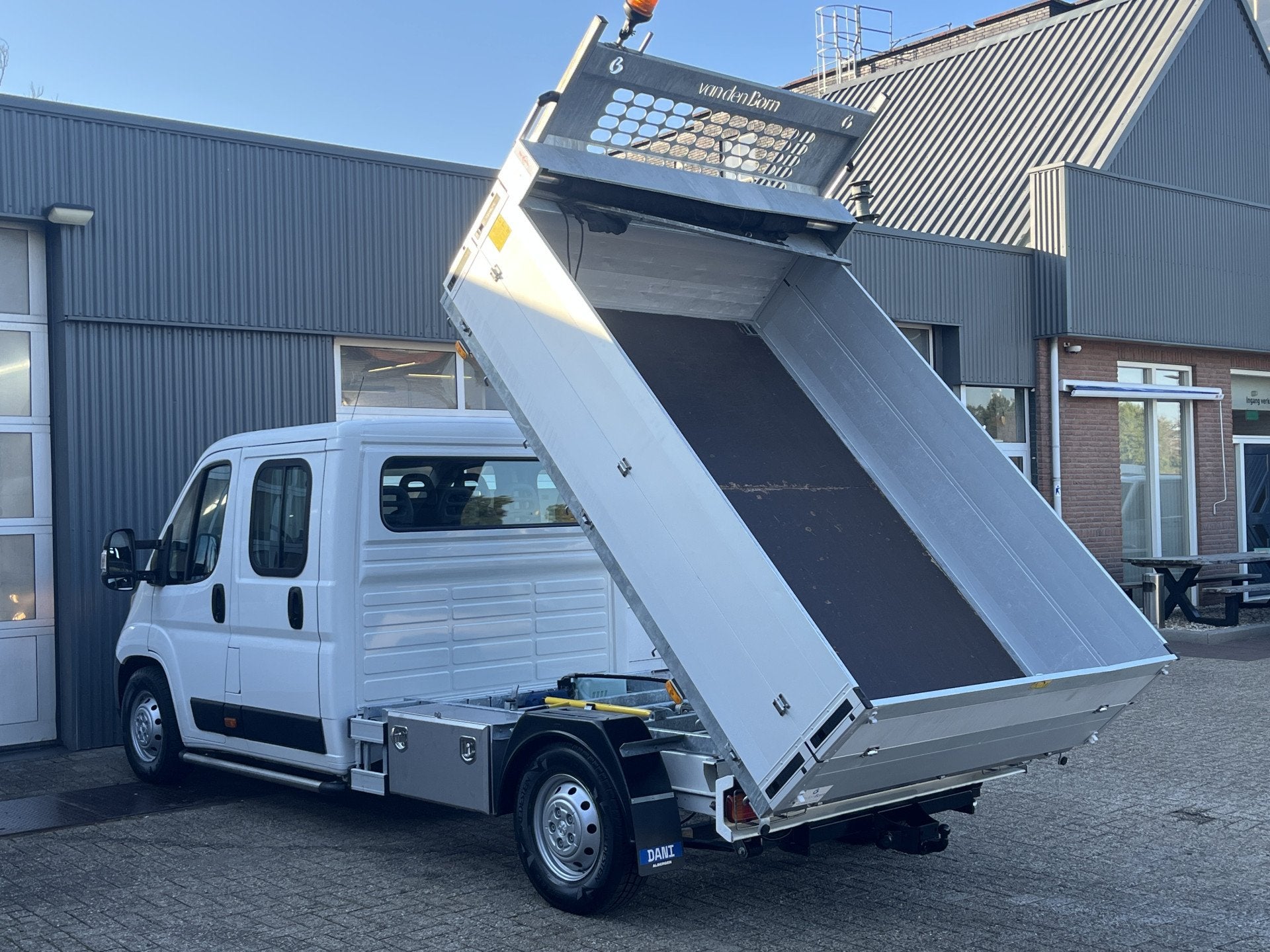 Peugeot Boxer 435 2.2 BlueHDi 165 L3 DC Open laadbak Kipper, Voorwielaandrijving, Stof, Gebruikt, 4 cilinders