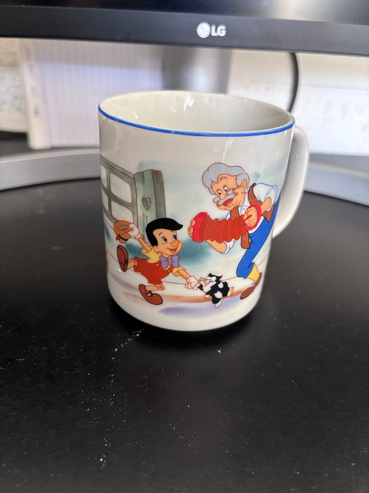 Vintage Disney Pinokkio Mok - Made in Japan, Verzamelen, Ophalen of Verzenden, Peter Pan of Pinokkio, Gebruikt, Servies