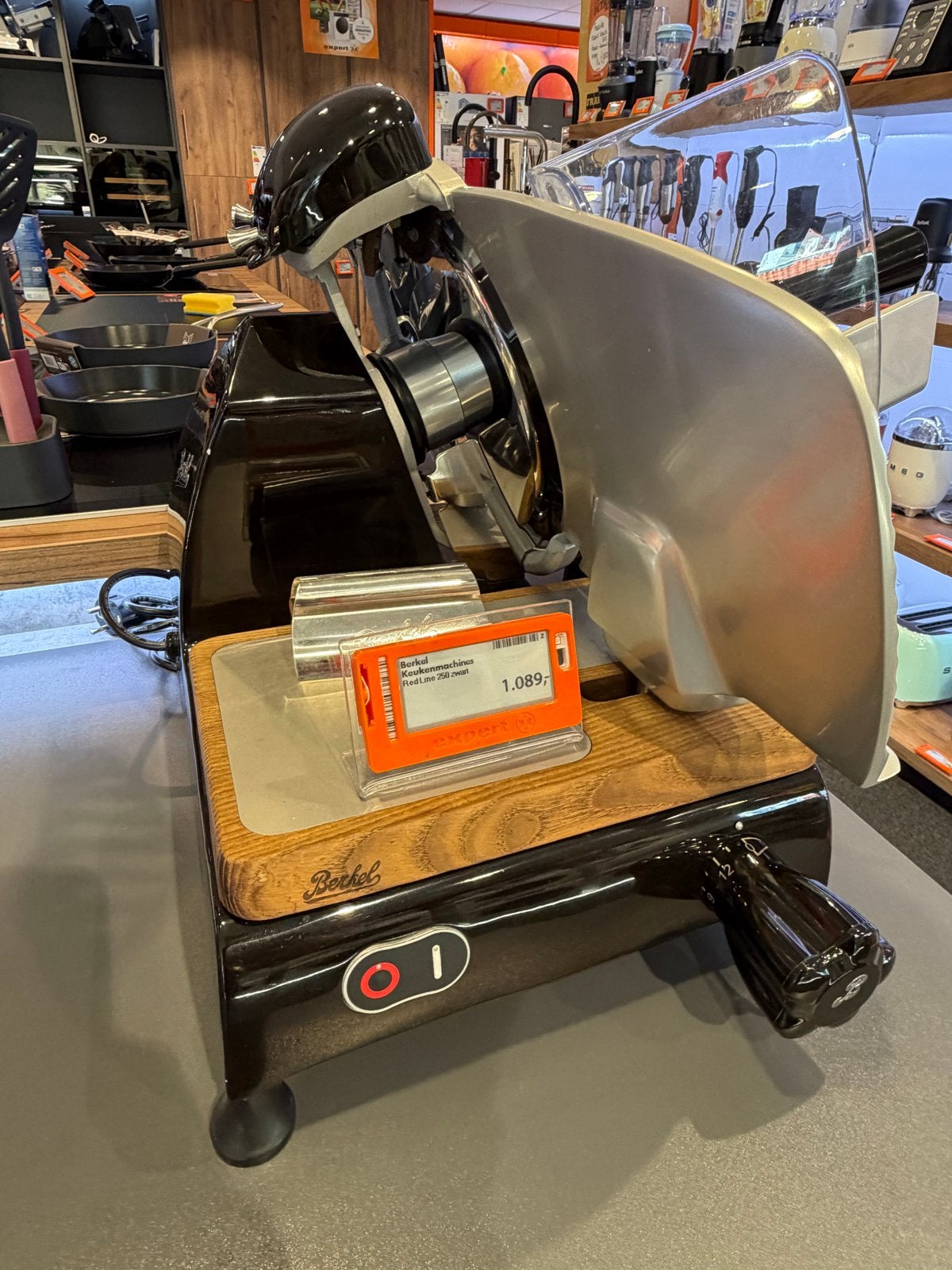 Berkel Keukenmachine Red Line 250 Snijmachine diverse kleure, 4 liter of meer, Ophalen of Verzenden, Zo goed als nieuw, 3 snelheden of meer