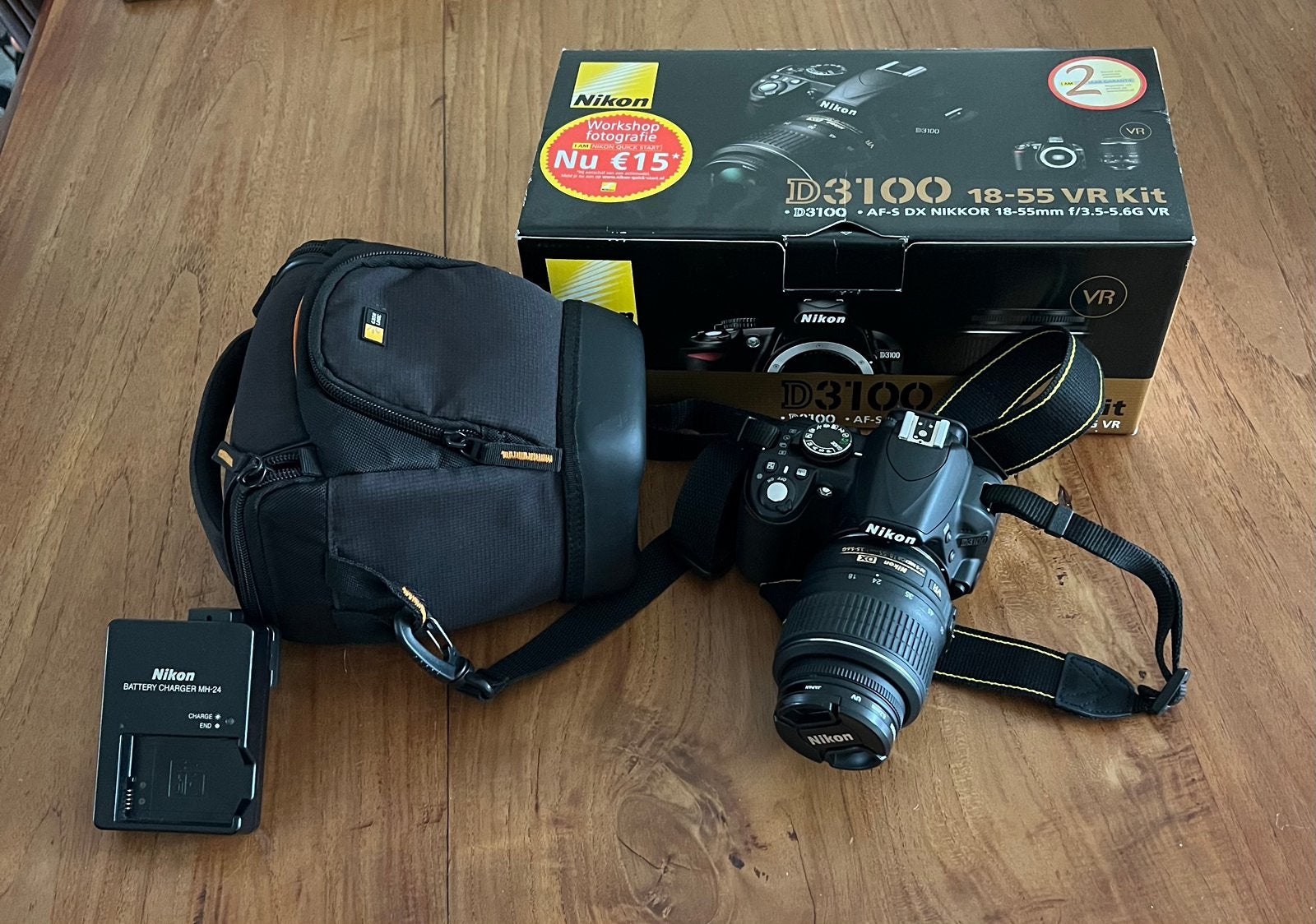 Zeer nette Nikon D3100 spiegelreflexcamera, Ophalen of Verzenden, Zo goed als nieuw, Nikon