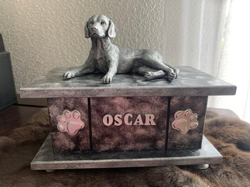 Beagle hondenbeeld op urn als handgemaakte set verkrijgbaar, Ophalen of Verzenden, Nieuw