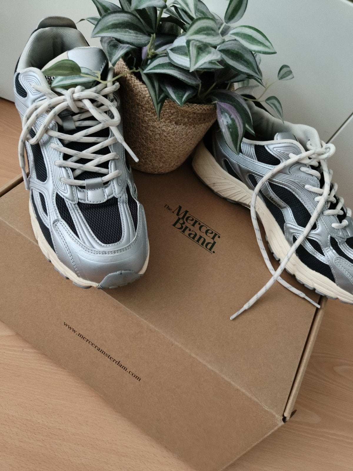 Mercer le brand schoenen maat 41 zilver metallic, Ophalen of Verzenden, Zo goed als nieuw, Overige kleuren, Sneakers of Gympen