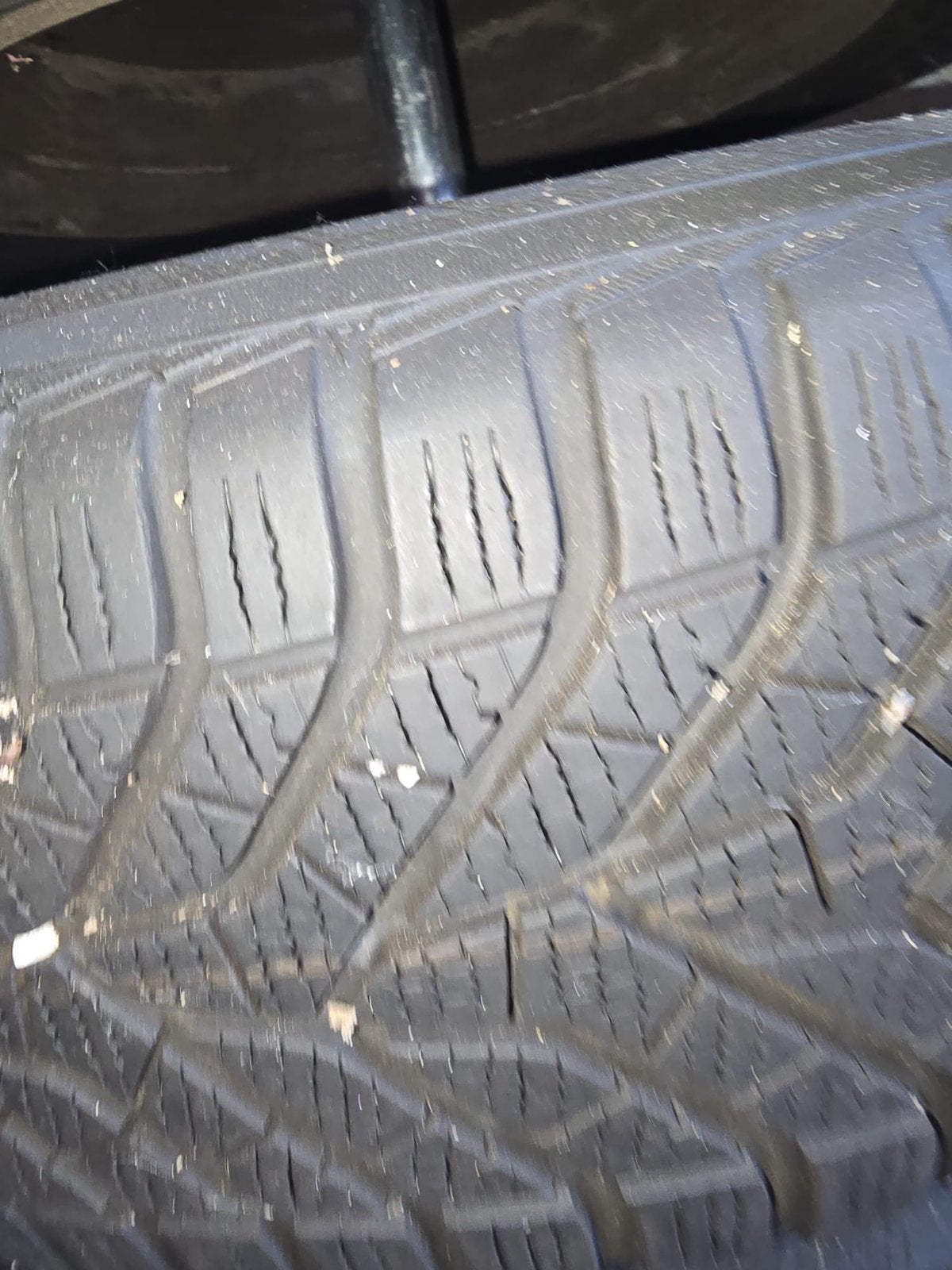Gebruikte winterbanden met velgen en Opel wieldoppen, Ophalen of Verzenden, Gebruikt