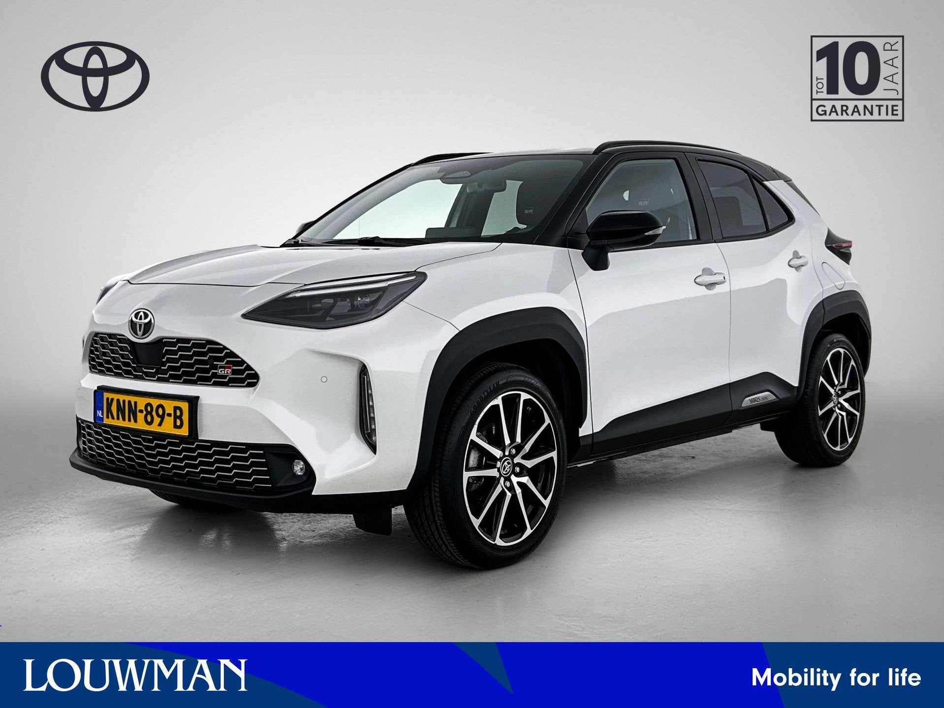 Toyota Yaris Cross 1.5 Hybrid 130 GR SPORT | BTW voertuig |, Auto's, 12 maanden, Gebruikt, Wit, 1490 cc