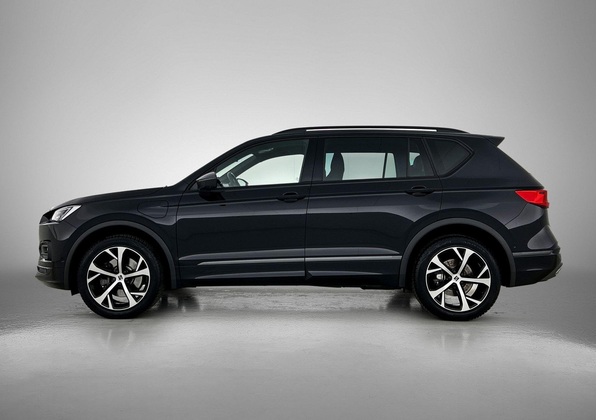 SEAT Tarraco 1.4 TSI e-Hybrid PHEV FR Business Intense | STO, Auto's, 12 maanden, Stof, 4 cilinders, Zwart